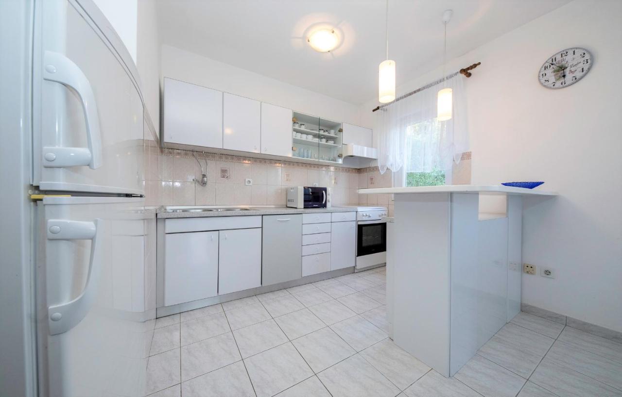 Apartments Anica Kampor Extérieur photo