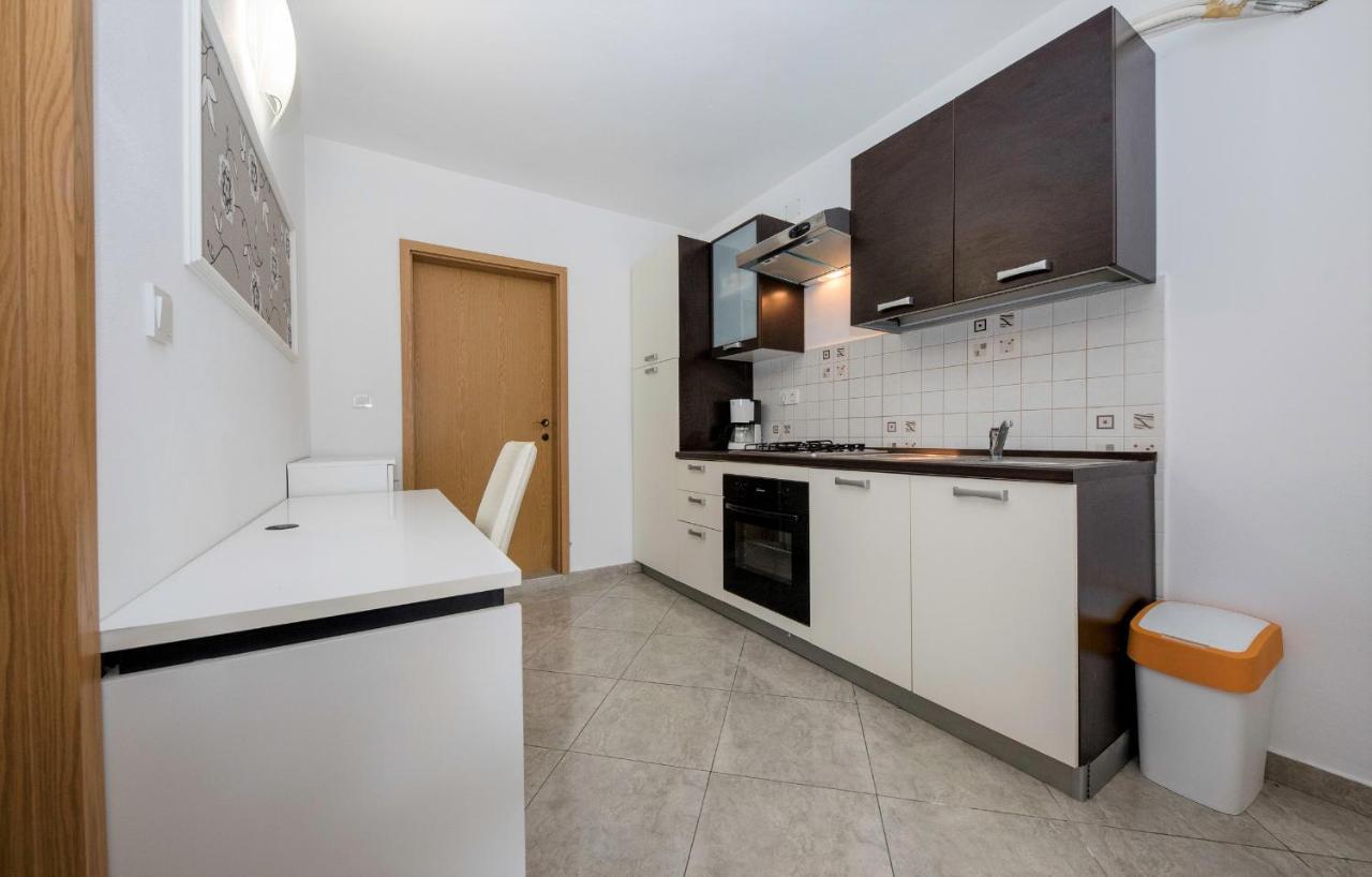 Apartments Anica Kampor Extérieur photo